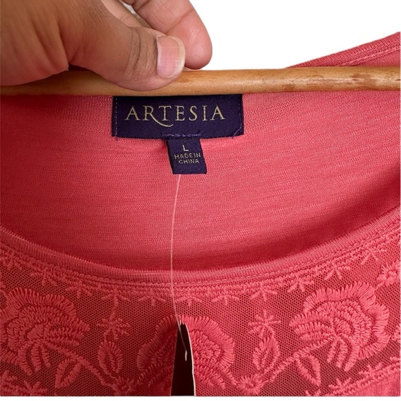 ARTESIA Lace Neckline Coral Top NWT - Picture 2 of 6
